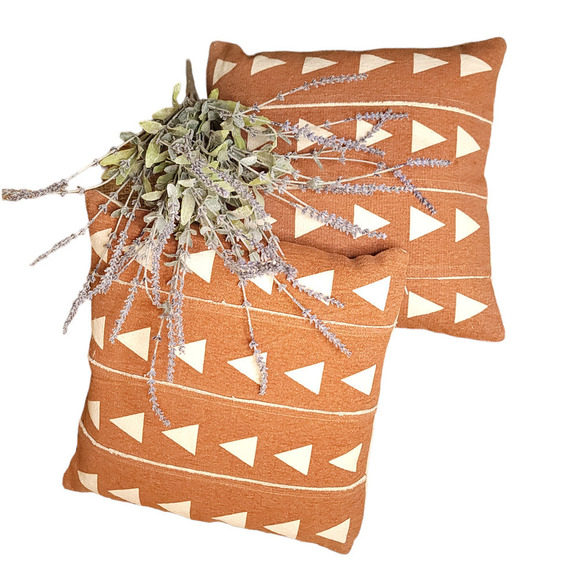 Merchant 41 pillow cover Southwestern Triangle Rust Brown Cotton NIP Set of (2) - Picture 2 of 6